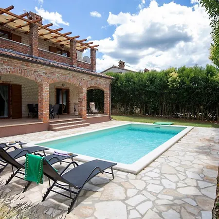 Holiday home Sunny House With Private Pool Butkovici (Istria)